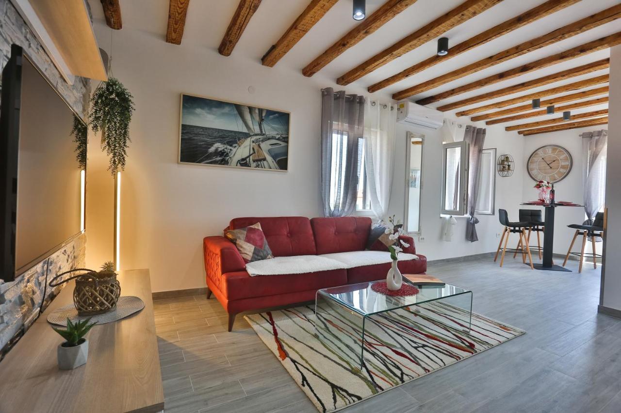 Apartments Angela With Old Town View Σπλιτ Εξωτερικό φωτογραφία