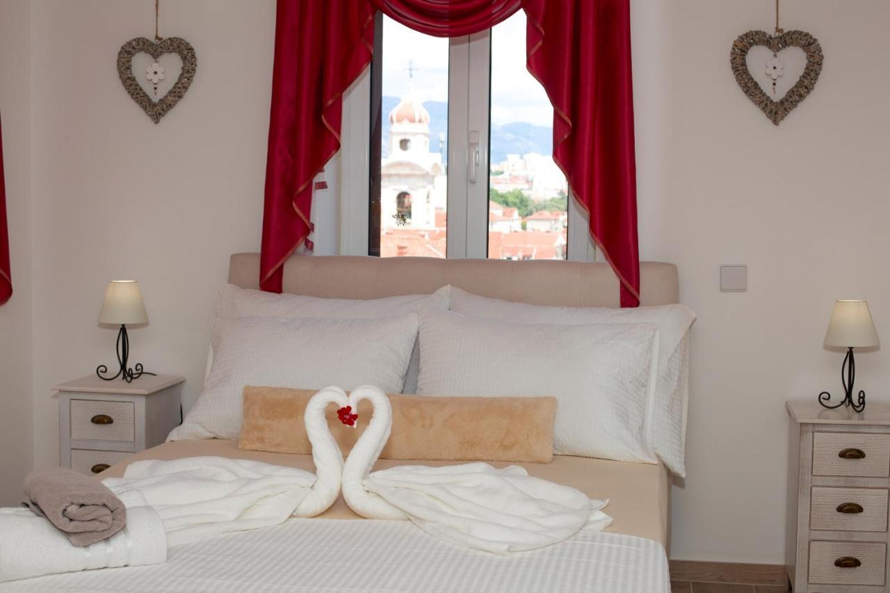 Apartments Angela With Old Town View Σπλιτ Εξωτερικό φωτογραφία
